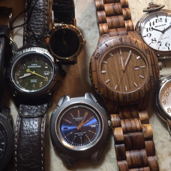 Watches - Picture 4 of 5